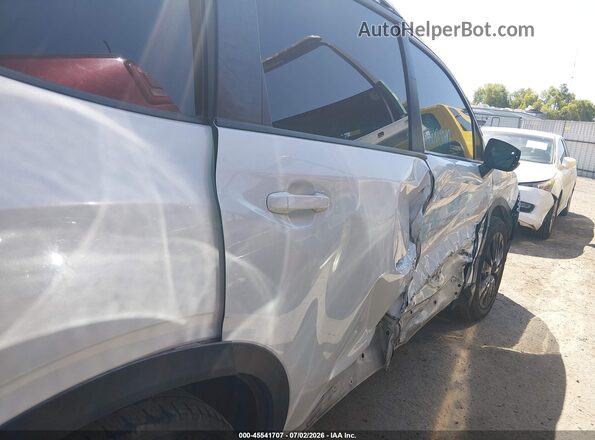 4S4WMAJD5N3431991 2022 SUBARU ASCENT White Widok wnętrza z tyłu