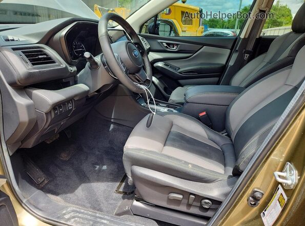 4S4WMAKD0R3417260 2024 SUBARU ASCENT Green Front interior view