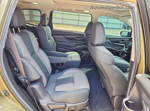 4S4WMAKD0R3417260 2024 SUBARU ASCENT Green Rear interior view