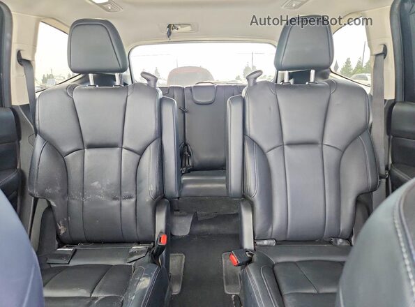 4S4WMAPD6N3419288 2022 SUBARU ASCENT White Հետևի նստատեղերի տեսք