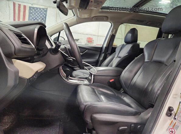 4S4WMAPD9K3449459 2019 SUBARU ASCENT White წინა სალონის ხედი