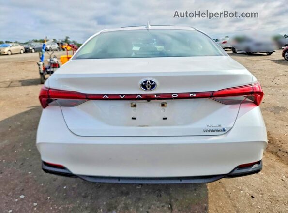 4T1A21FB5LU016586 2020 TOYOTA AVALON White უკანა ხედი