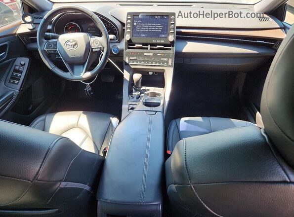4T1AA1ABXMU005918 2021 TOYOTA AVALON Silver წინა პანელის ხედი