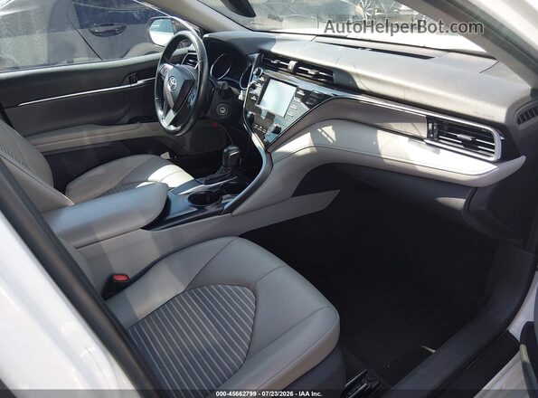 4T1B11HK2KU810237 2019 TOYOTA CAMRY Белый Вид салона спереди