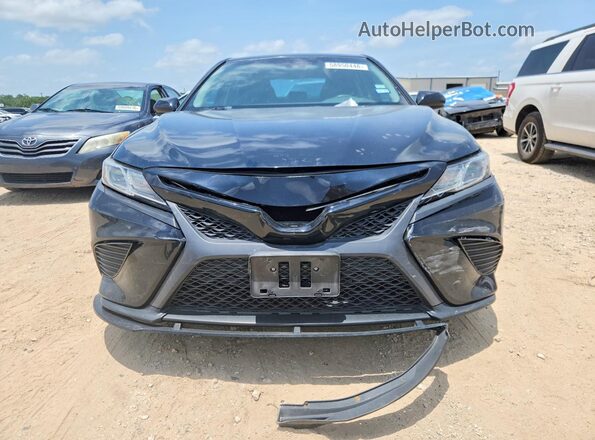 4T1B11HK3JU080756 2018 TOYOTA CAMRY Black Front view