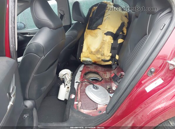 4T1B11HK4JU615447 2018 TOYOTA CAMRY Red Вид спереду