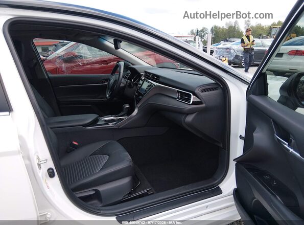 4T1B11HK5JU025113 2018 TOYOTA CAMRY White 