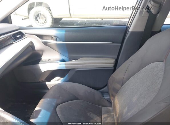 4T1B11HK5JU034541 2018 TOYOTA CAMRY White Widok wnętrza z przodu