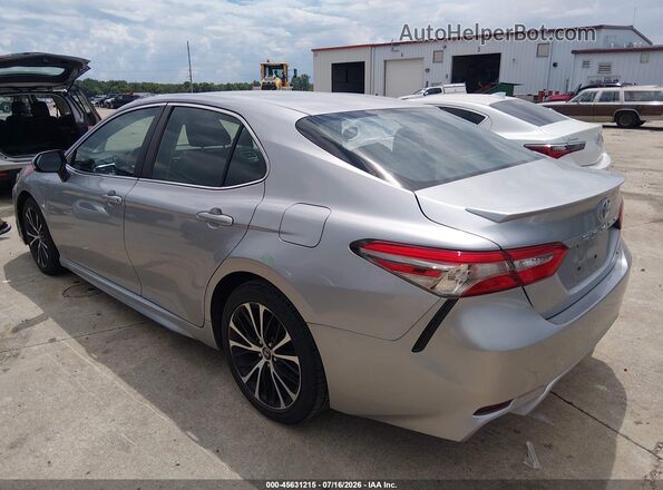 4T1B11HK5JU071315 2018 TOYOTA CAMRY Gray Rear left