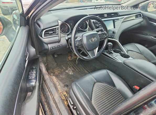 4T1B11HK5JU074909 2018 TOYOTA CAMRY Black Առջևի վահանակի տեսք