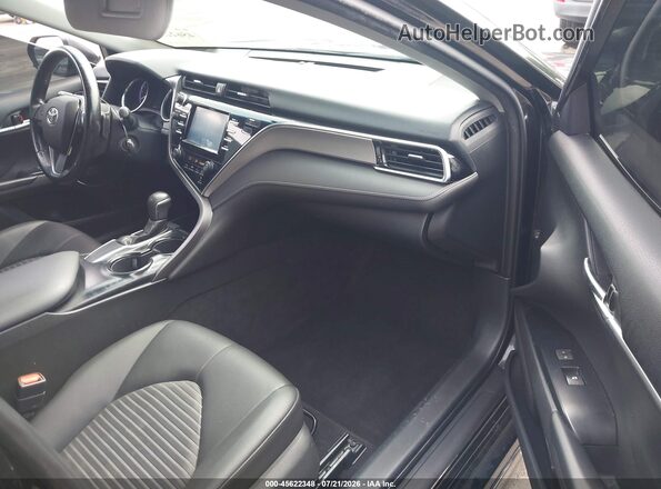 4T1B11HK5JU587352 2018 TOYOTA CAMRY Black Вид салону спереду