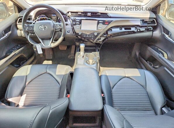 4T1B11HK5KU750194 2019 TOYOTA CAMRY Black Առջևի վահանակի տեսք