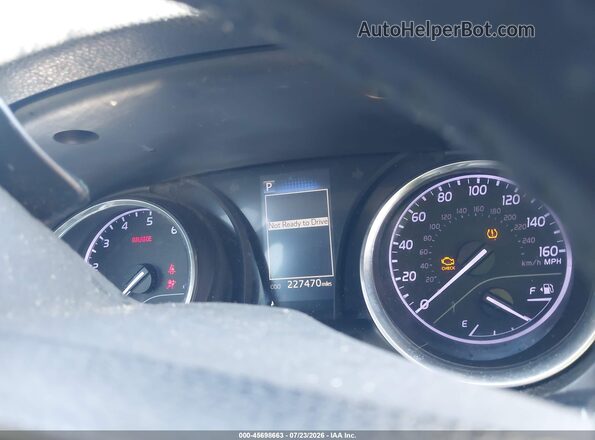 4T1B11HK8JU072359 2018 TOYOTA CAMRY Silver Вид задніх сидінь