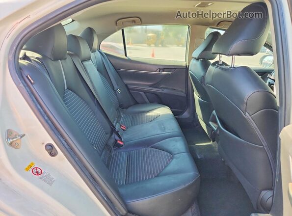 4T1B11HK9JU078848 2018 TOYOTA CAMRY White Rear seats view