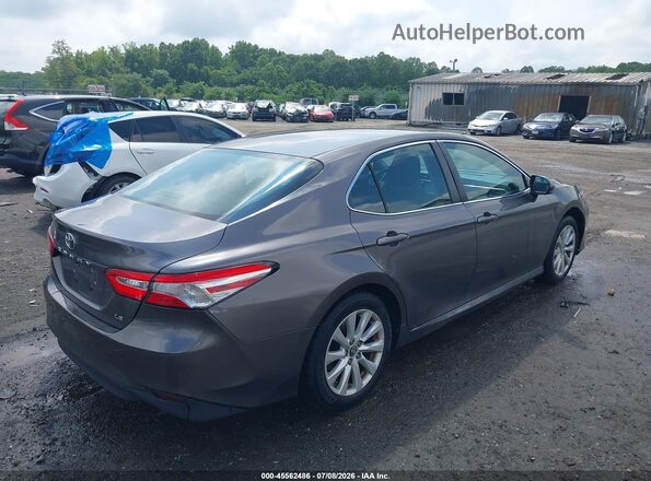4T1B11HKXJU074372 2018 TOYOTA CAMRY Gray Trasero derecho