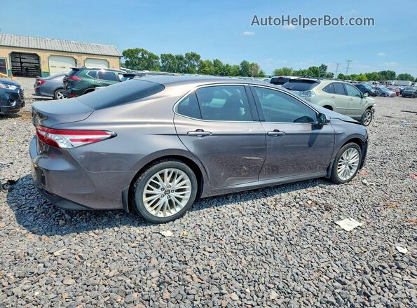 4T1B21HK5JU502880 2018 TOYOTA CAMRY Серый Задняя правая четверть