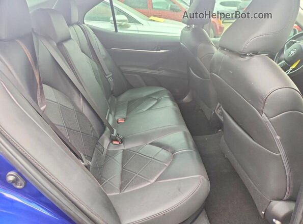 4T1B21HK5JU504273 2018 TOYOTA CAMRY Blue Rear seats view