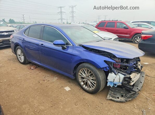 4T1B21HK5JU504273 2018 TOYOTA CAMRY Blue Front right