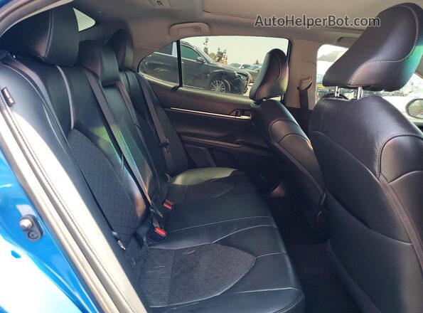 4T1B61HK2KU262242 2019 TOYOTA CAMRY Blue Rear seats view