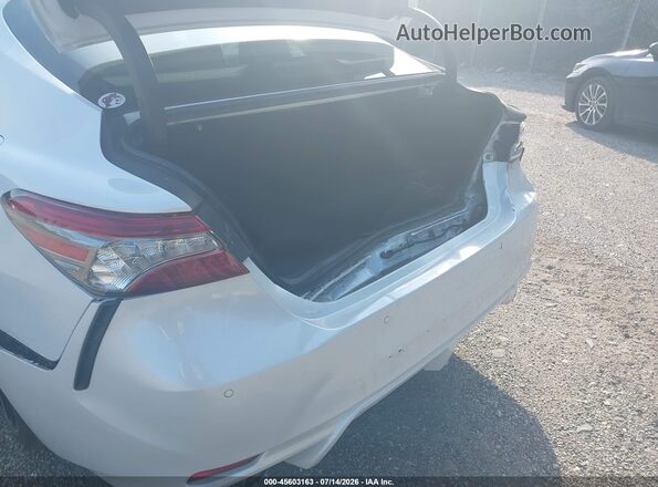 4T1B61HK5JU070232 2018 TOYOTA CAMRY White წინა ხედი