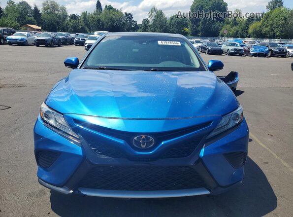 4T1B61HKXJU077743 2018 TOYOTA CAMRY Blue Դիմացի տեսք