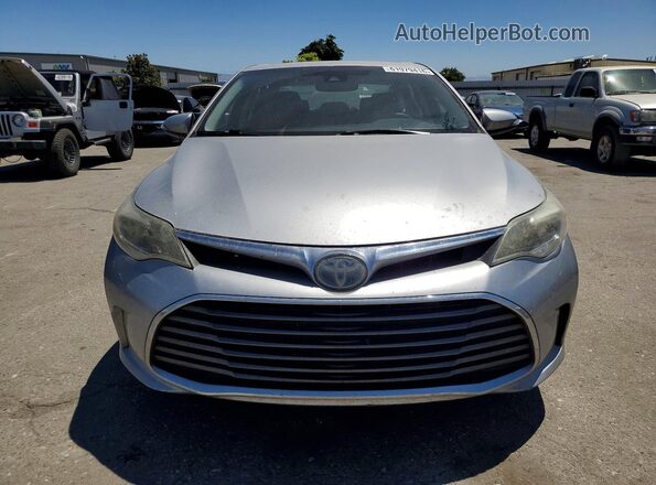 4T1BD1EB9JU060894 2018 TOYOTA AVALON Silver Widok z przodu