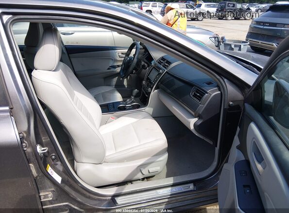 4T1BD1FK2GU197943 2016 TOYOTA CAMRY HYBRID Gray Вид салону спереду