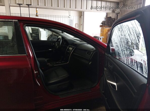 4T1BD1FK3HU214606 2017 TOYOTA CAMRY HYBRID Burgundy წინა სალონის ხედი