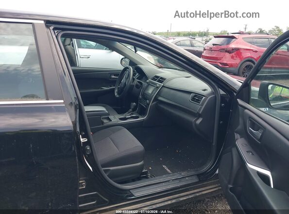 4T1BD1FK3HU226951 2017 TOYOTA CAMRY HYBRID Черный Вид салона спереди