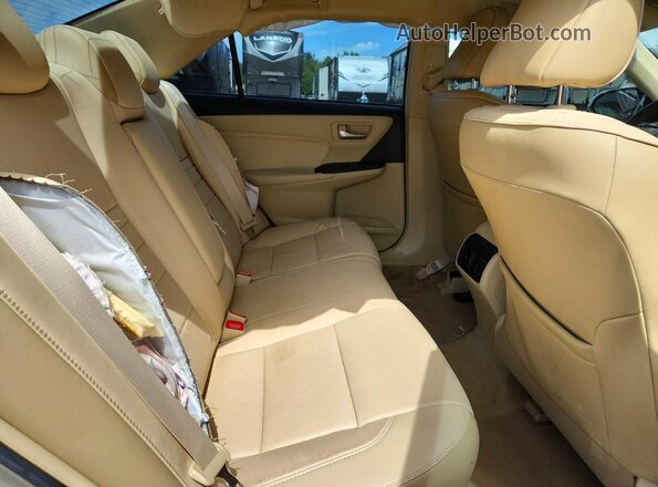 4T1BD1FKXHU221973 2017 TOYOTA CAMRY Beige უკანა სავარძლების ხედი