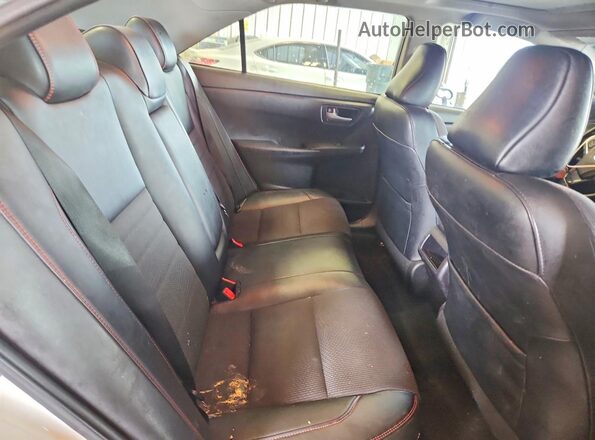 4T1BF1FK0GU153370 2016 TOYOTA CAMRY White Rear seats view