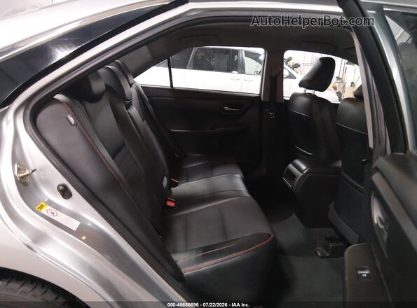 4T1BF1FK0GU201756 2016 TOYOTA CAMRY Silver Widok naklejki z numerem VIN
