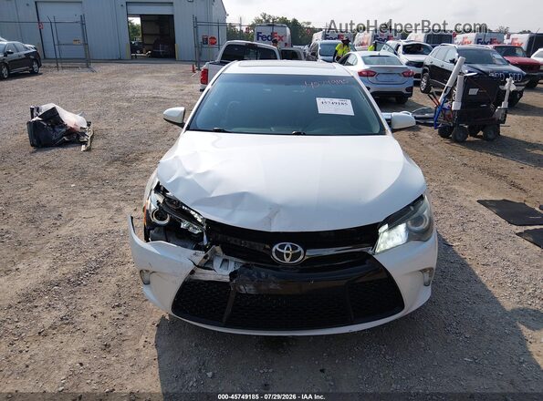 4T1BF1FK0GU237849 2016 TOYOTA CAMRY Белый Вид спереди
