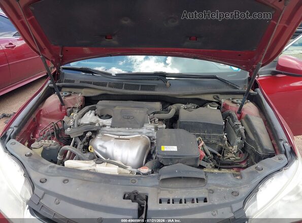4T1BF1FK0GU504357 2016 TOYOTA CAMRY Red Вид ззаду