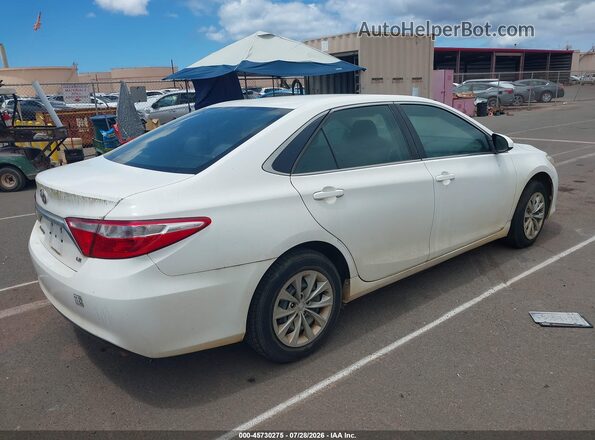 4T1BF1FK0GU529503 2016 TOYOTA CAMRY White Tył prawy