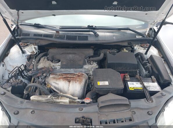 4T1BF1FK0GU529503 2016 TOYOTA CAMRY White Widok z tyłu