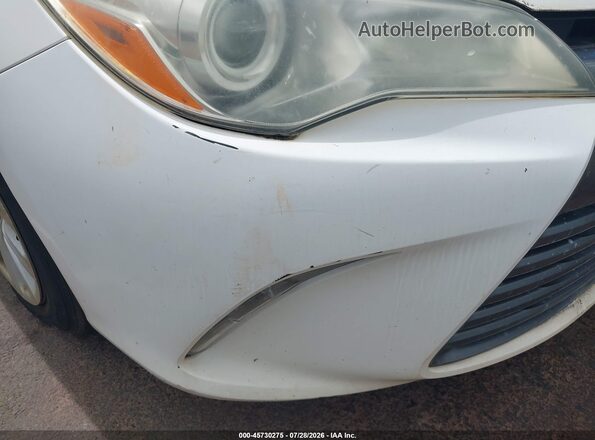 4T1BF1FK0GU529503 2016 TOYOTA CAMRY White Widok z przodu