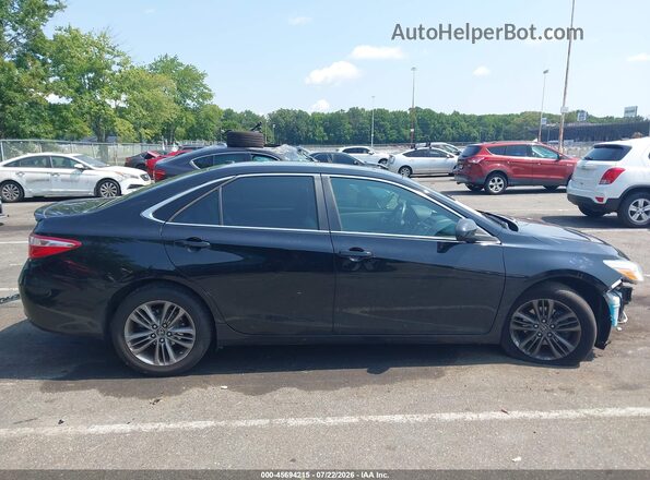 4T1BF1FK0HU353280 2017 TOYOTA CAMRY Серебряный Вид задней части салона