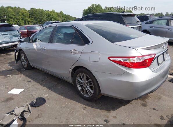4T1BF1FK0HU633796 2017 TOYOTA CAMRY Silver Հետևի ձախ