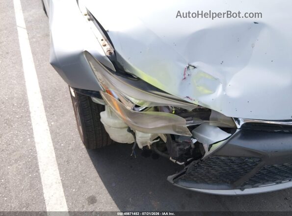4T1BF1FK0HU633796 2017 TOYOTA CAMRY Silver Դիմացի տեսք
