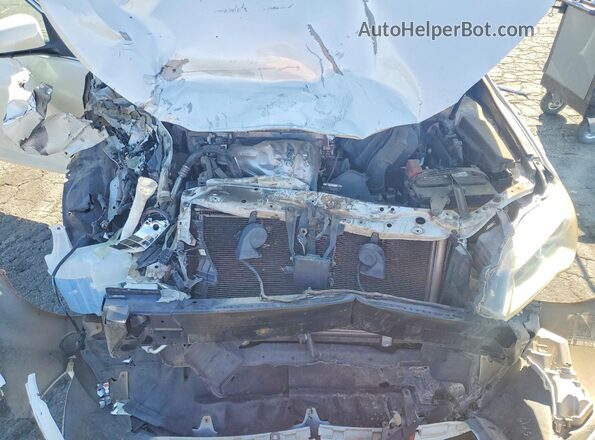 4T1BF1FK0HU640764 2017 TOYOTA CAMRY Белый Вид задней части салона