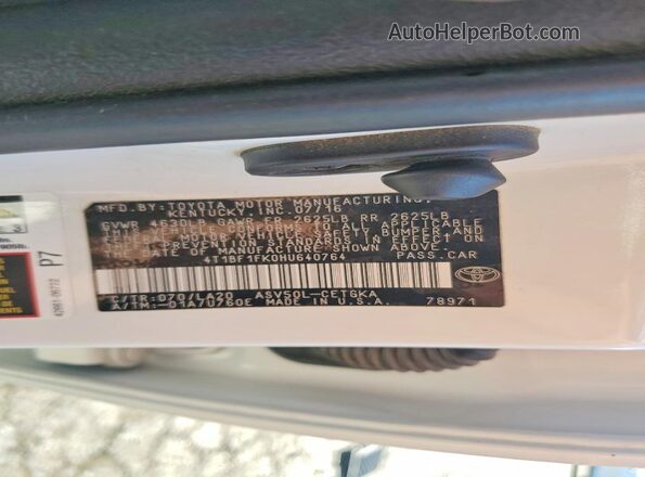4T1BF1FK0HU640764 2017 TOYOTA CAMRY Белый Вид подкапотного пространства