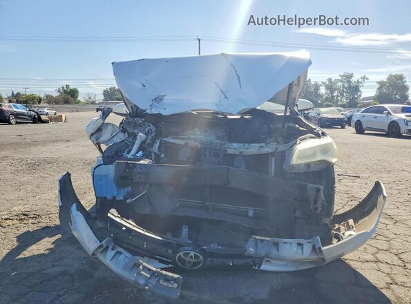 4T1BF1FK0HU640764 2017 TOYOTA CAMRY Белый Вид спереди