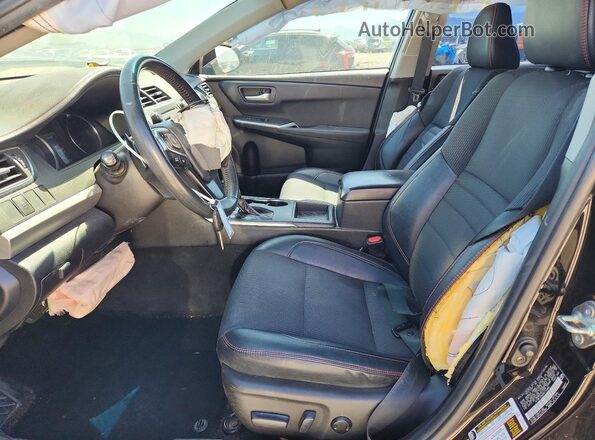 4T1BF1FK0HU712966 2017 TOYOTA CAMRY Черный Вид салона спереди