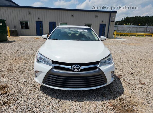 4T1BF1FK0HU730139 2017 TOYOTA CAMRY White Դիմացի տեսք