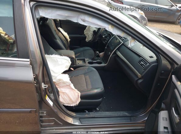 4T1BF1FK0HU805891 2017 TOYOTA CAMRY Gray Vista interior delantera