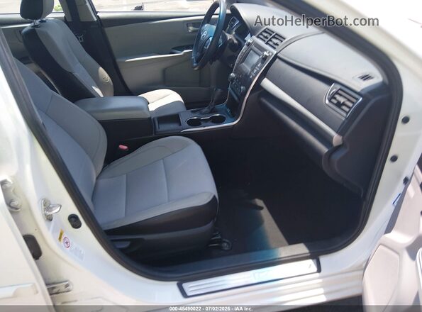 4T1BF1FK1GU136173 2016 TOYOTA CAMRY White Սալոնի դիմացի տեսք