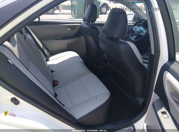 4T1BF1FK1GU136173 2016 TOYOTA CAMRY White VIN կոդի պիտակի տեսք