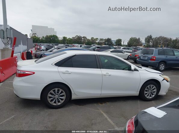 4T1BF1FK1GU157606 2016 TOYOTA CAMRY White უკანა სალონის ხედი