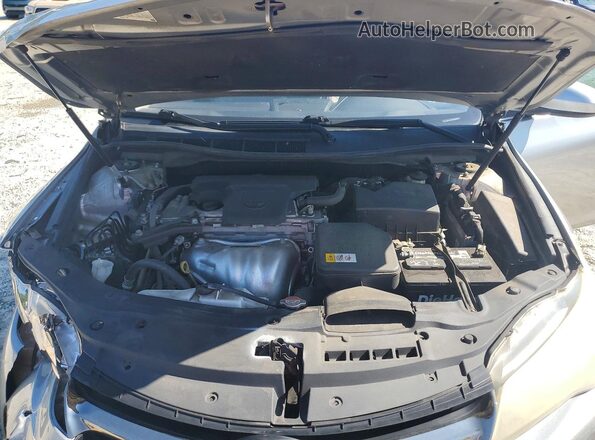 4T1BF1FK1GU160019 2016 TOYOTA CAMRY Серебряный Вид задней части салона